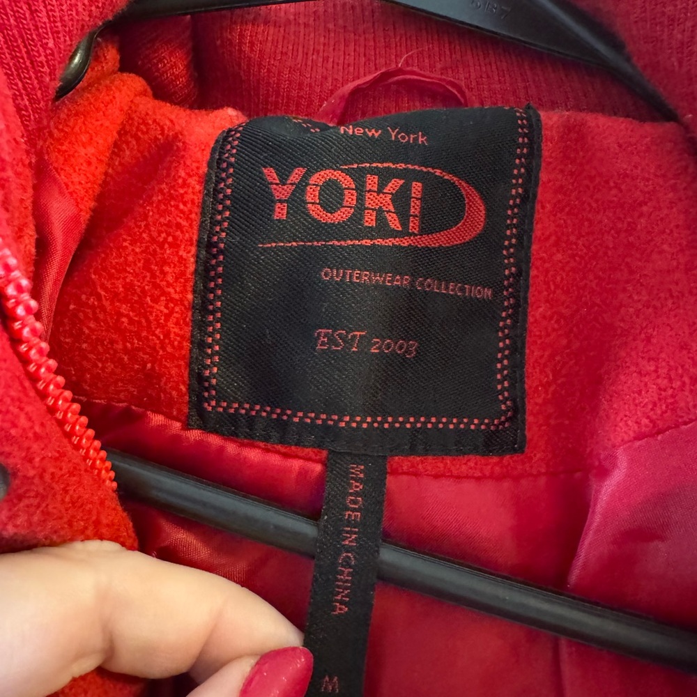 Yoki Red Coat - Picture 4 of 6